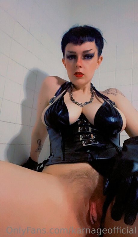 Karnagequeen photo 8