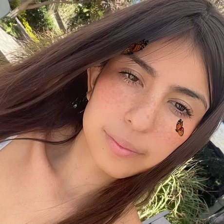 Karol Smith photo 245