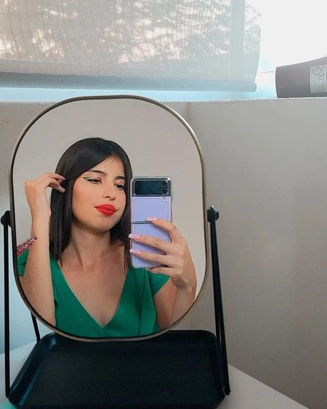 Karol Smith photo 293