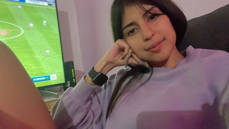 Karol Smith photo 321