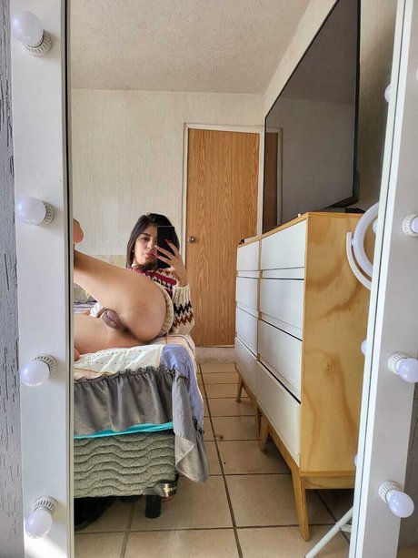 Karol Smith photo 520