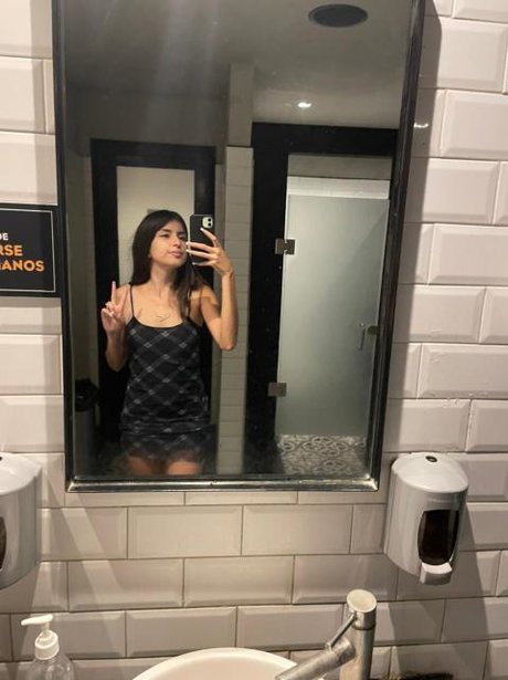 Karol Smith photo 553