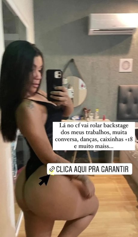 Karol Smith photo 1385