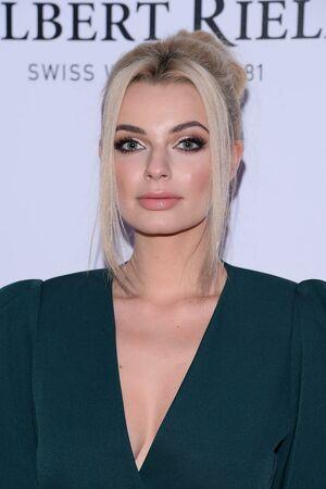 Karolina Bielawska photo 56
