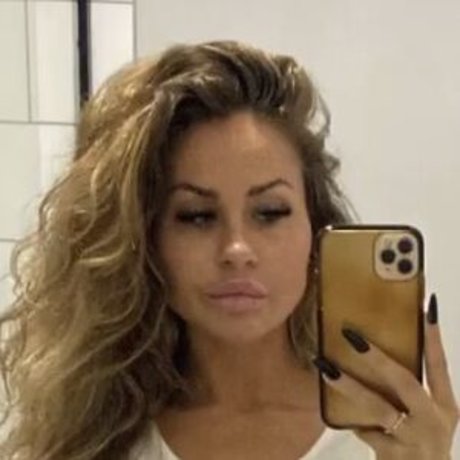 Karolina Saunders photo 4