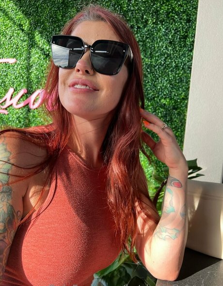 Kat-knifefight-free photo 13