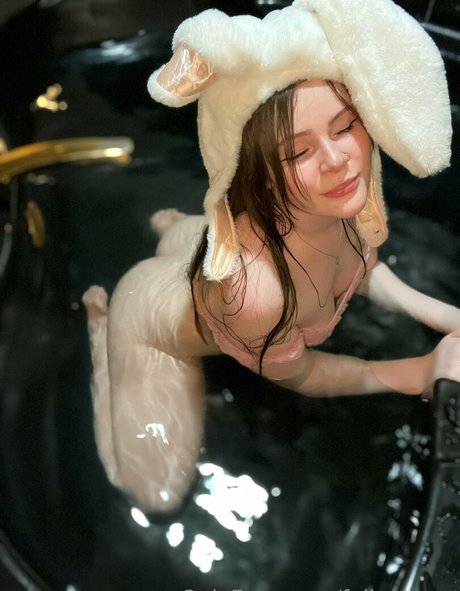 Kat-knifefight-free photo 68