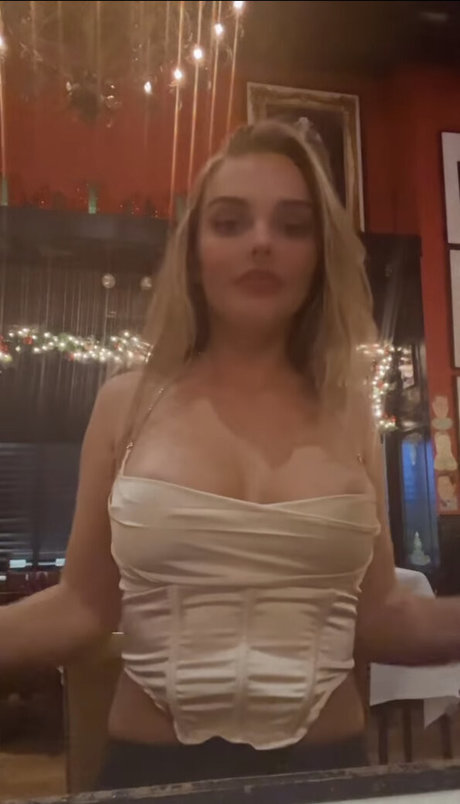 Kate Dalia photo 15