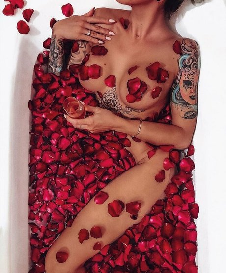 Kate Hazzard photo 112