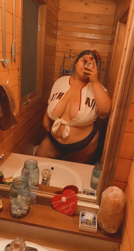 Katelleelizabeth photo 18