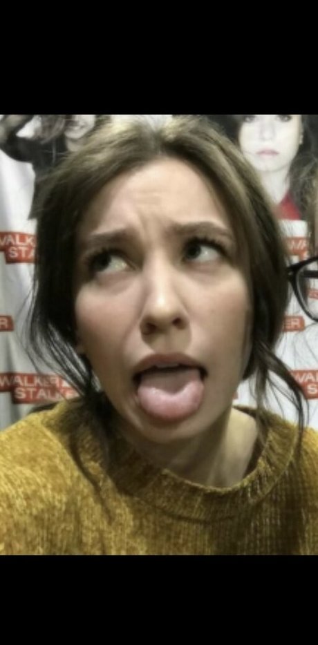 Katelyn Nacon photo 15