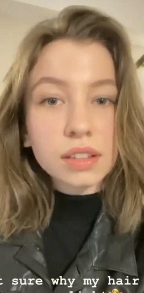 Katelyn Nacon photo 49