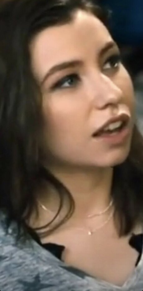 Katelyn Nacon photo 57