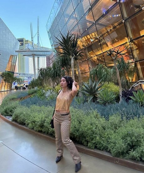 Katelyn Ohashi photo 7