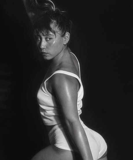 Katelyn Ohashi photo 36