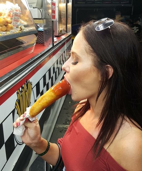 Katherine Lameree photo 5