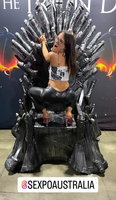 Katherine Lameree photo 7