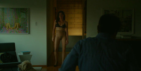 Kathryn Hahn photo 6