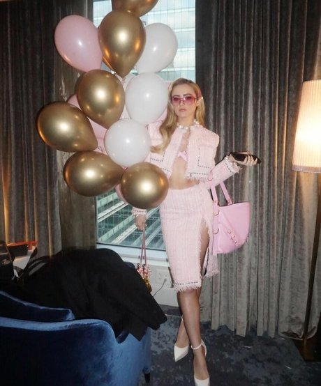 Kathryn Newton photo 57