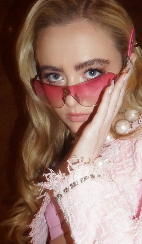 Kathryn Newton photo 58