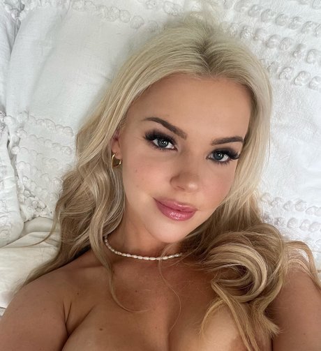 Katie Lalinde photo 110