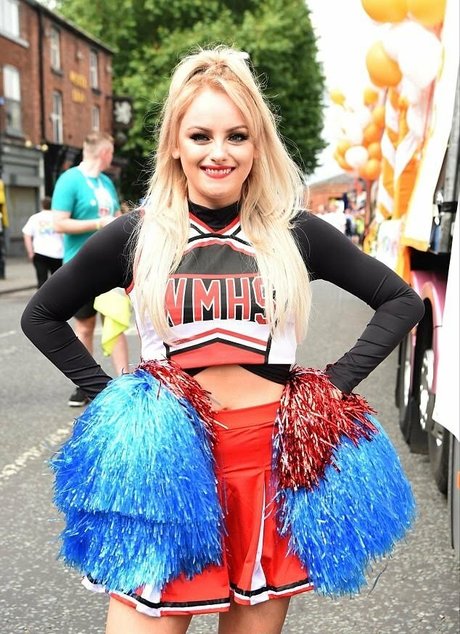 Katie McGlynn photo 49