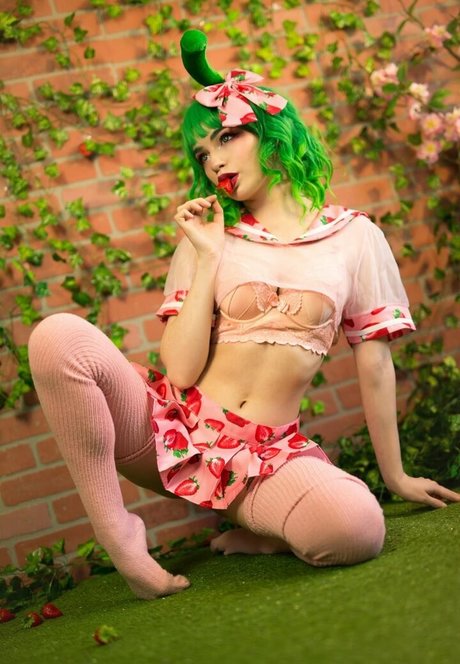 Katrina Wilkinson photo 271