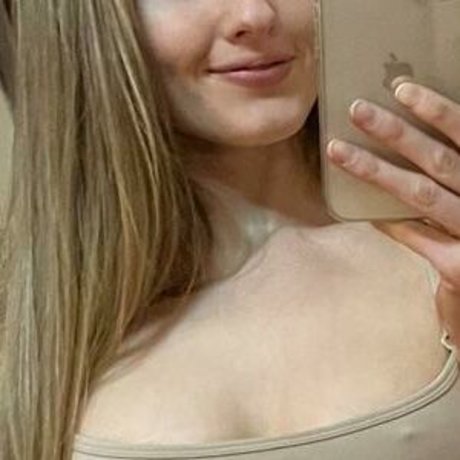 Katy Hollick photo 30