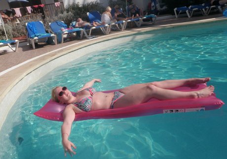 Katy Yardley photo 14