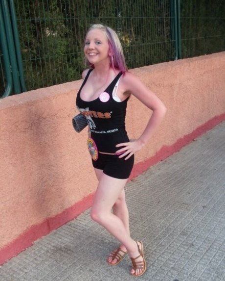 Katy Yardley photo 26