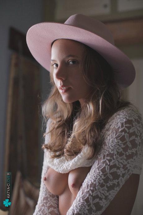 Katya Clover photo 212