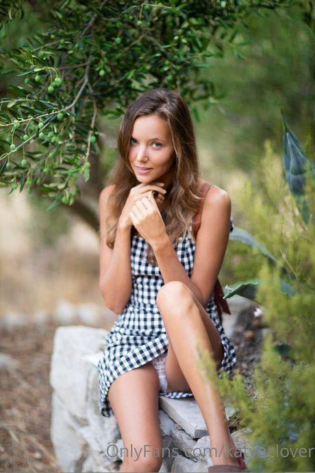 Katya Clover photo 859