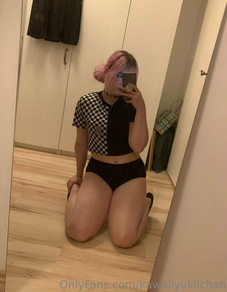 Kawaiiyukiichan photo 5