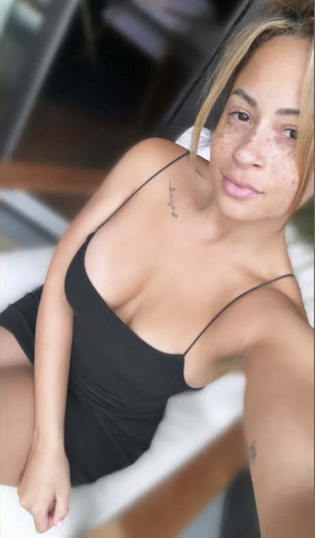 Kayla Braxton photo 32