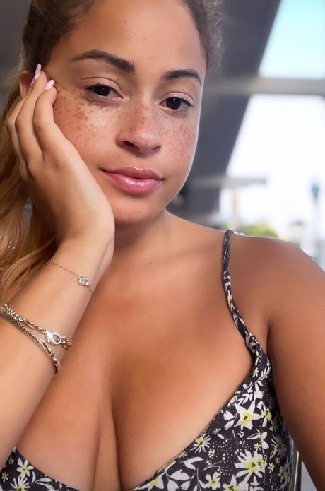 Kayla Braxton photo 39