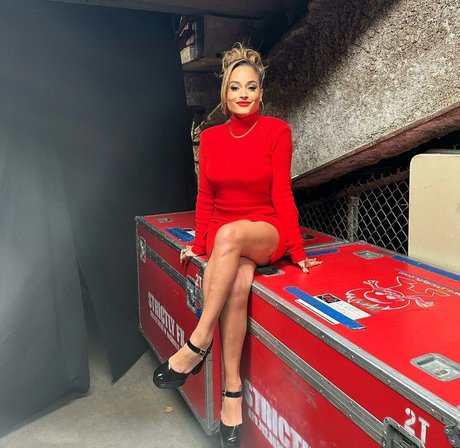 Kayla Braxton photo 69
