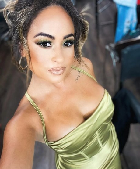 Kayla Braxton photo 169