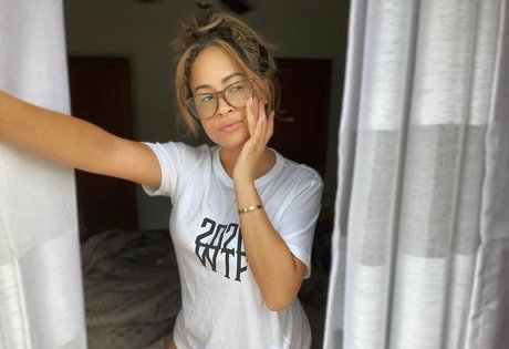 Kayla Braxton photo 180