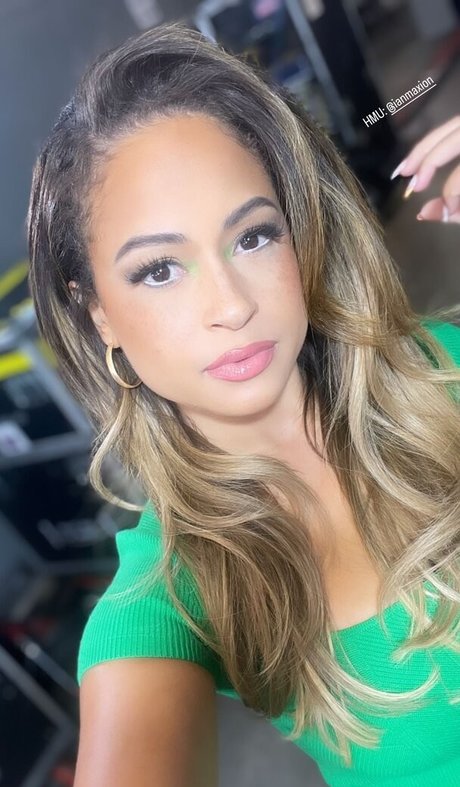 Kayla Braxton photo 204