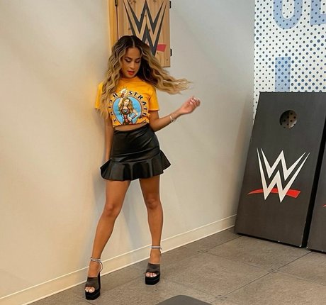 Kayla Braxton photo 215