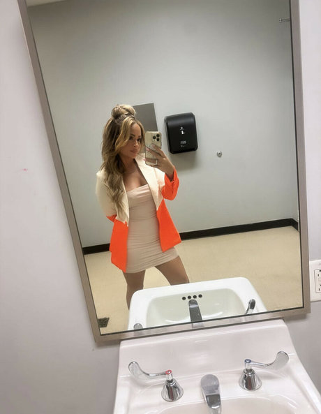 Kayla Braxton photo 237