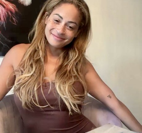 Kayla Braxton photo 269