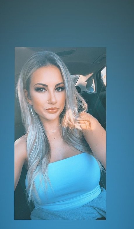 Kayla Lynne Hilton photo 24