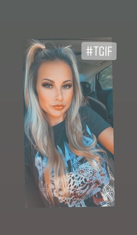 Kayla Lynne Hilton photo 25