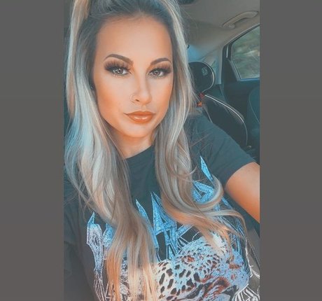Kayla Lynne Hilton photo 26