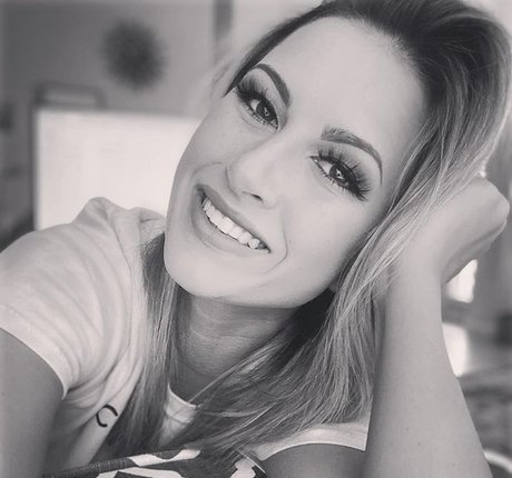 Kayla Lynne Hilton photo 29