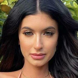 Profile photo of Kayla Parkinson