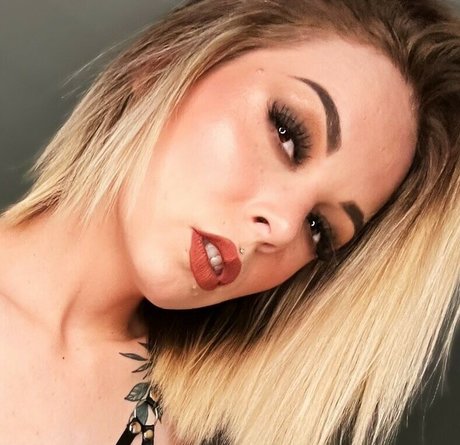 Kayla Rosalie photo 11