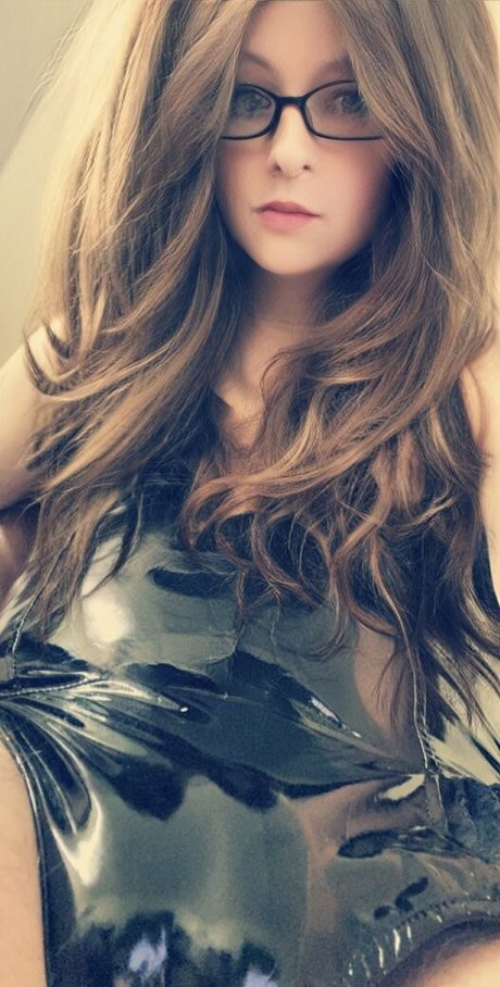 Kayleighcrossdresser photo 33