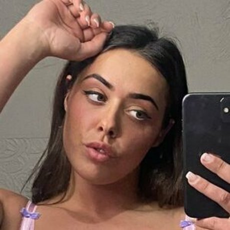 Keanu C Thompson photo 16